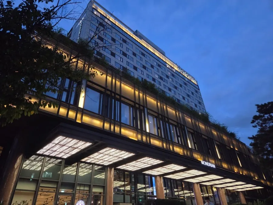 Exterior view of Modam Itaewon on the first floor of the Mondrian Hotel