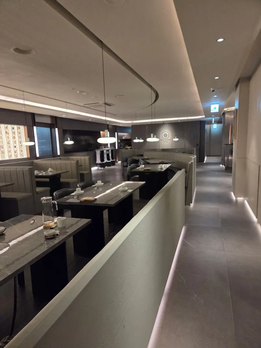 Vertical shot of Modam Itaewon's interior design