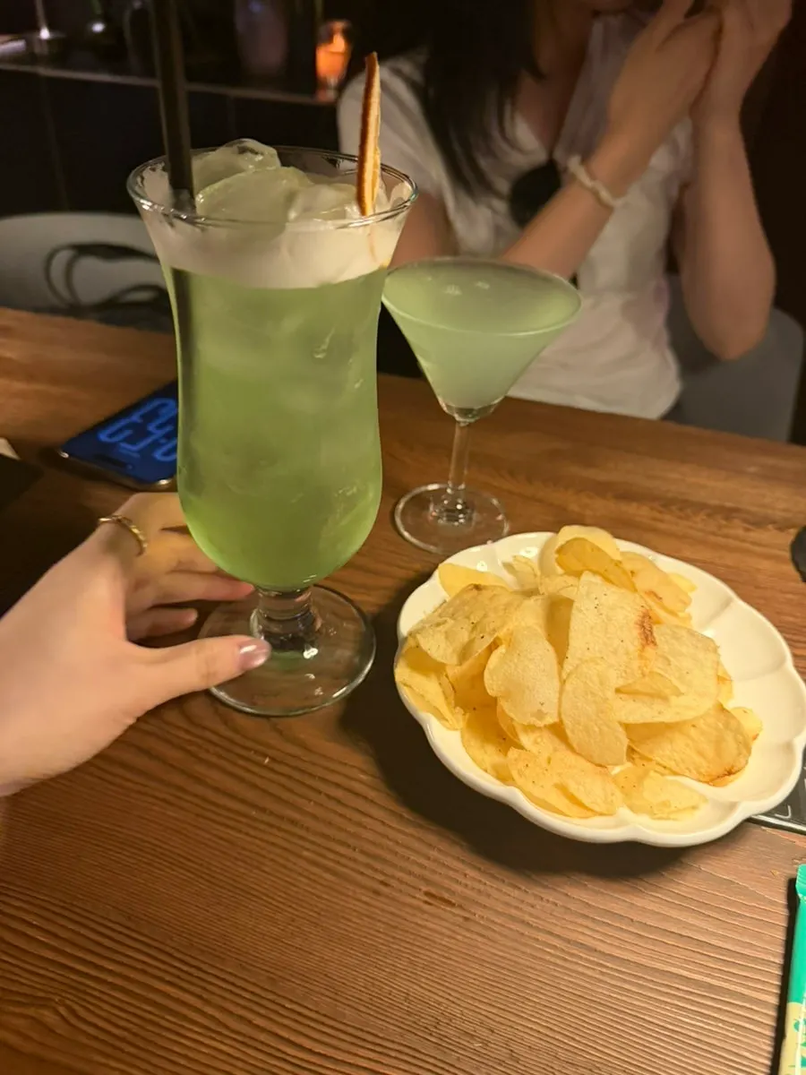 Truffle potato chips side dish