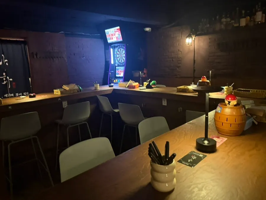 Wide shot of the Yahwa Honsul Bar interior