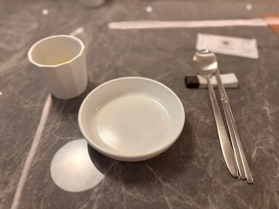 정식 코스 세팅된 테이블