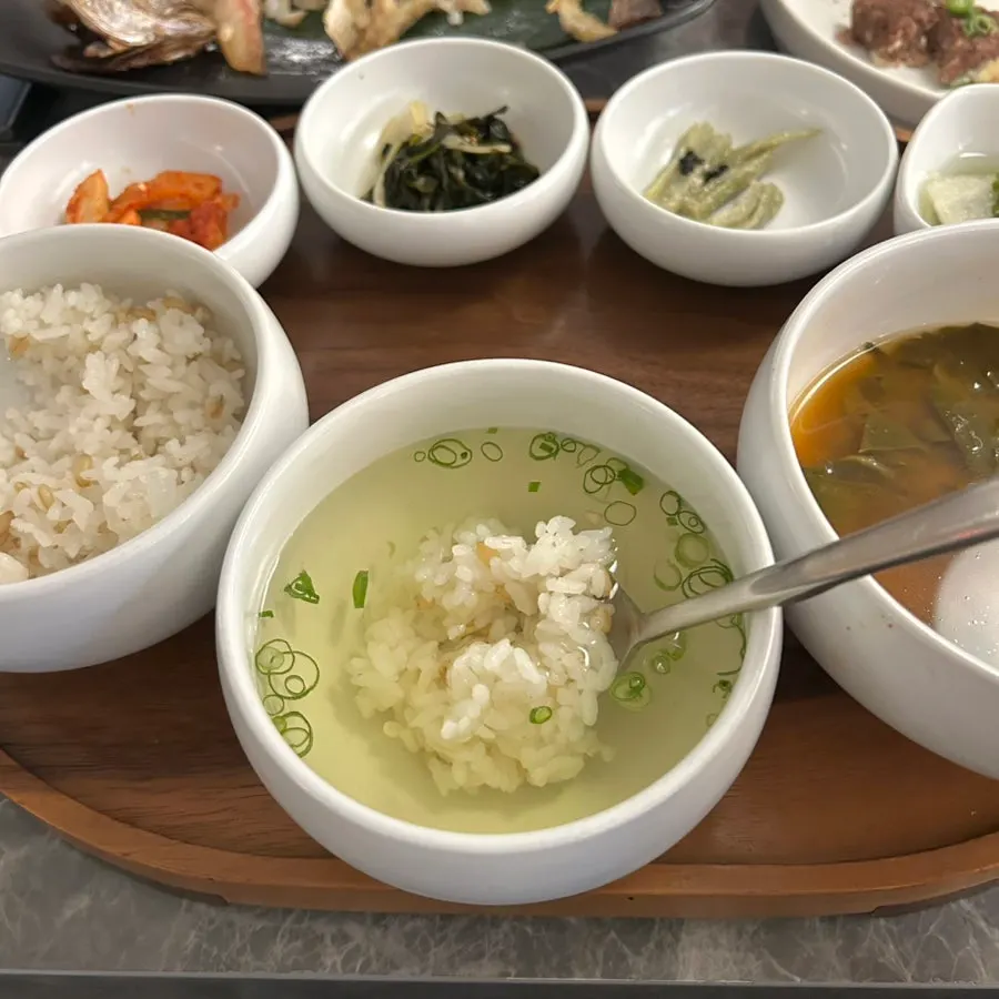 숯불에 구운 법성포 보리굴비 정식