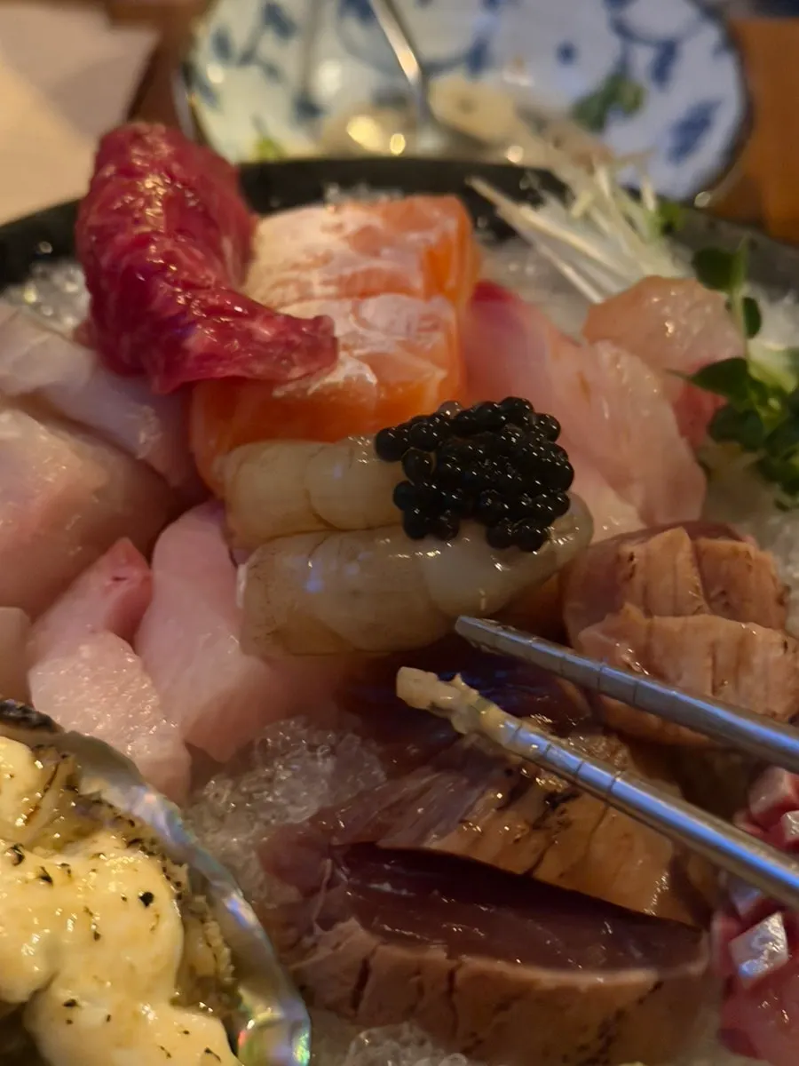 Thickly sliced seared (aburi) tuna