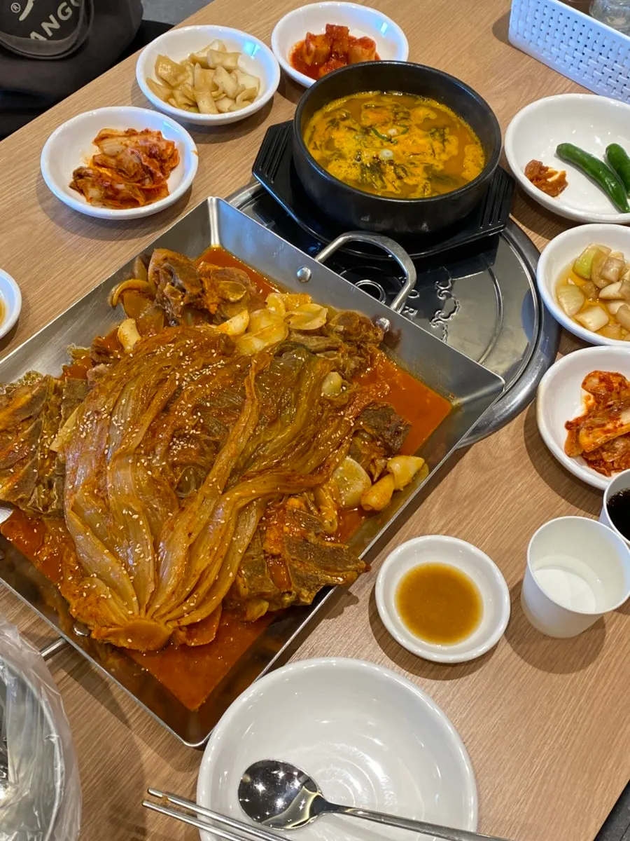 해장국 국물 그릇 클로즈업