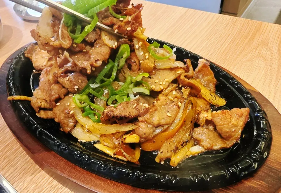 깻잎에 싸 먹는 석쇠불고기