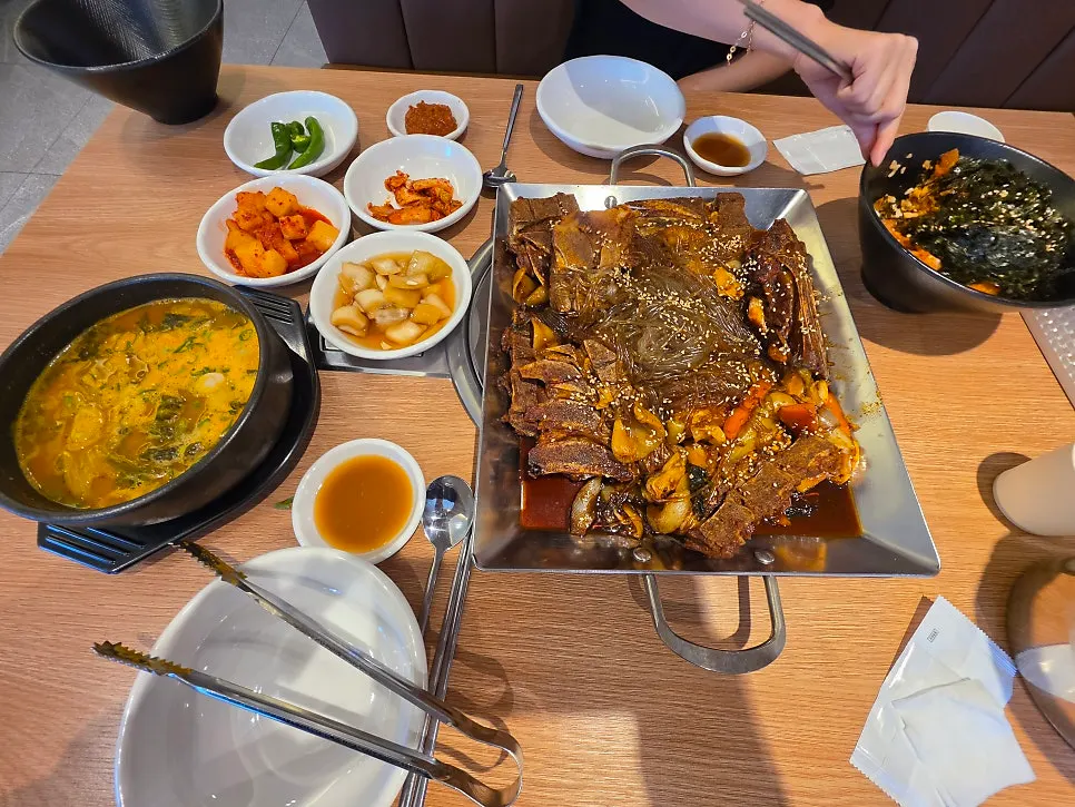 시래기가 많은 서비스 국물