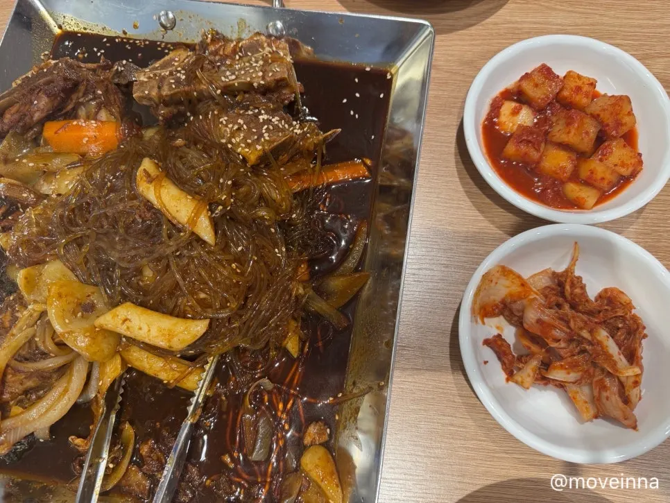 24-hour soy-braised bone stew for two in Itaewon, Nuri Maeul Gamjatang