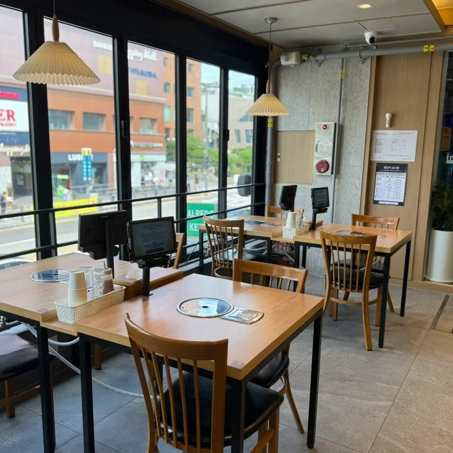Nuri Maeul Gamjatang Itaewon Branch information