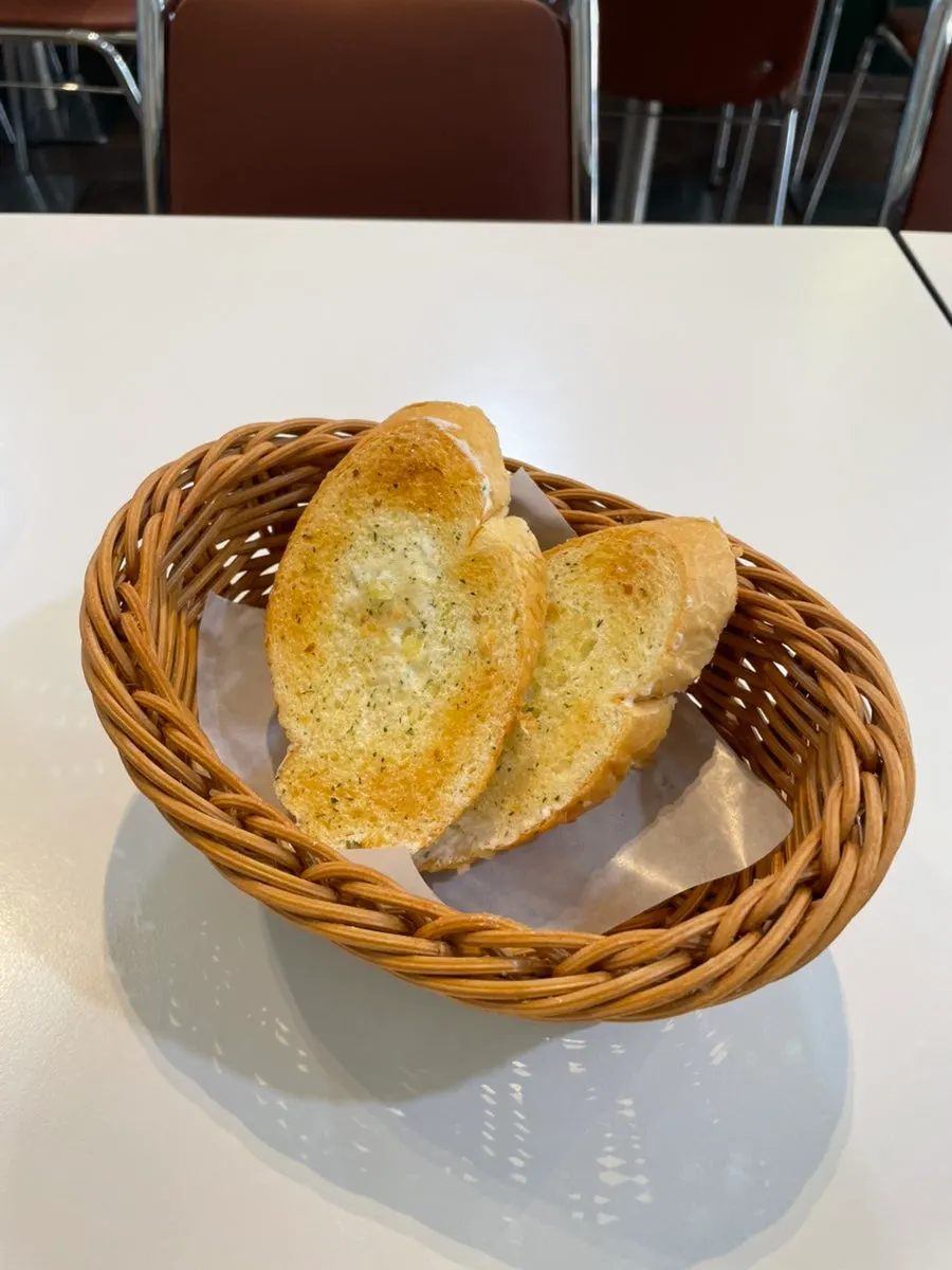 Self-bar with spicy sauce and parmesan powder