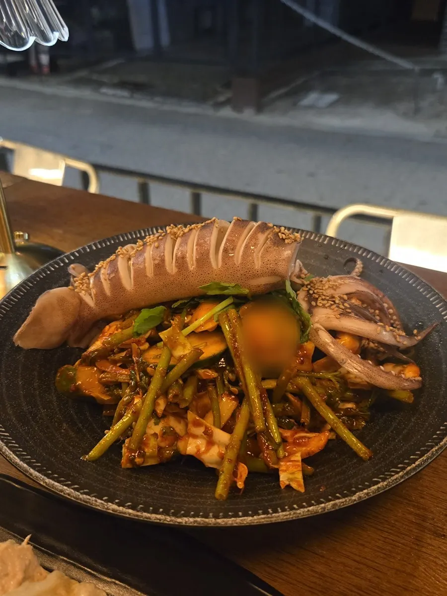 묵은지 참치말이 단면