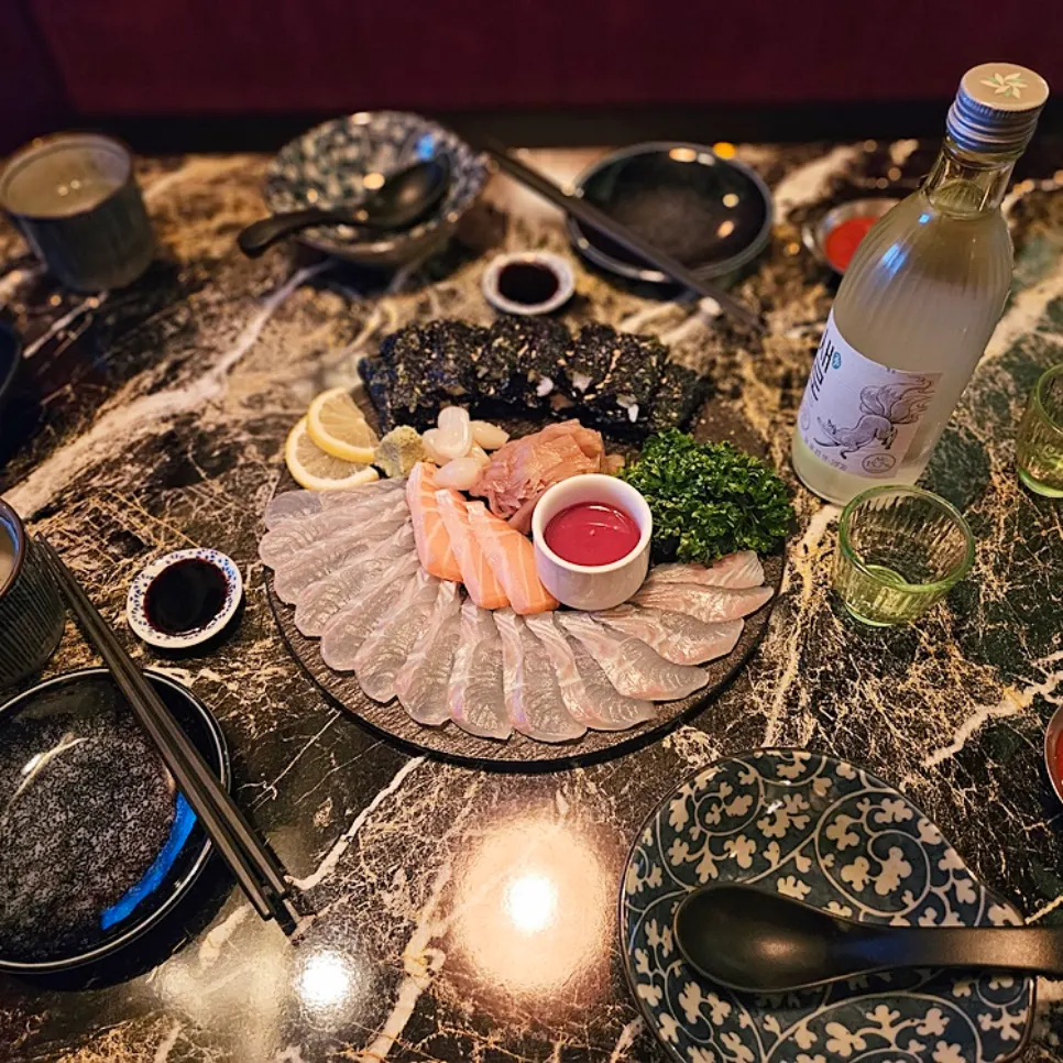 Table spread of halibut salt gimbap at Ito izakaya near Konkuk University Station