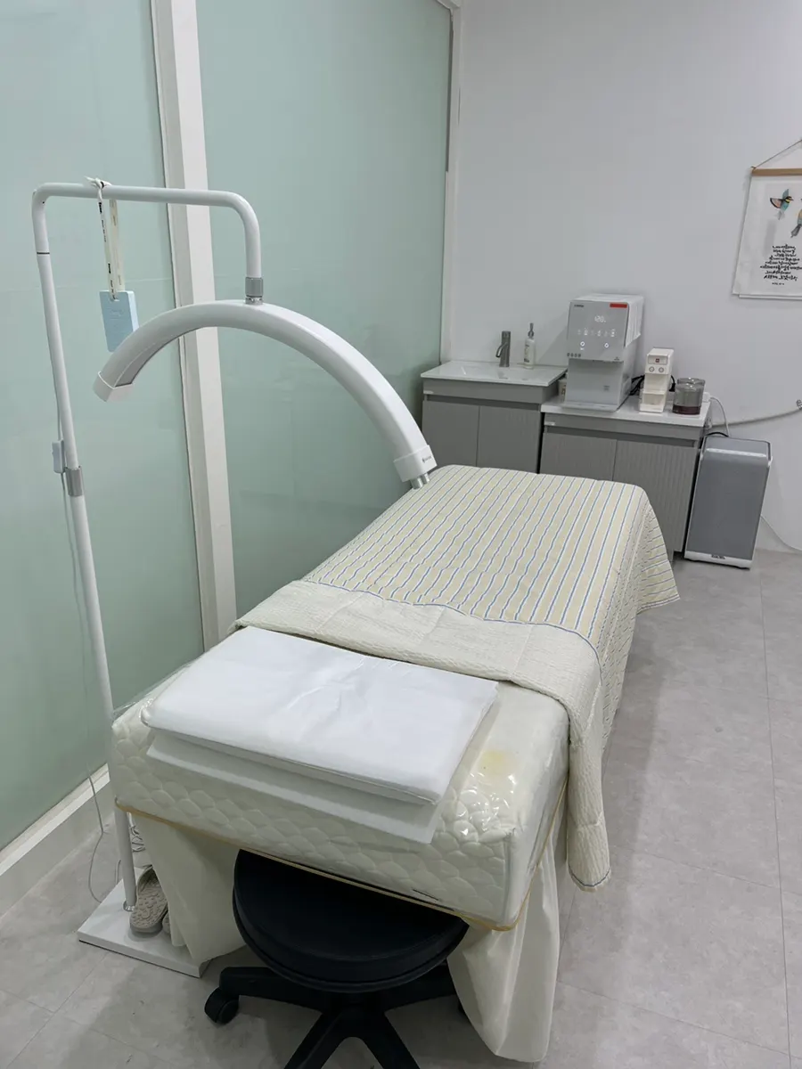 Consultation on lash condition before the treatment