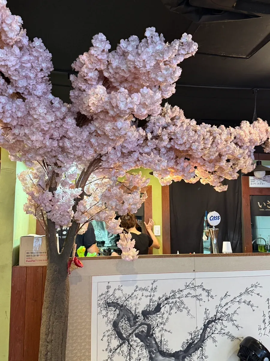 A single piece of gyukatsu at Izawa Cheonan Sinbu-dong Branch