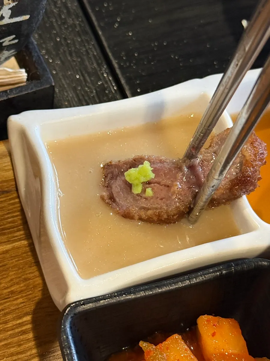 Gyukatsu cut small on the baby's plate