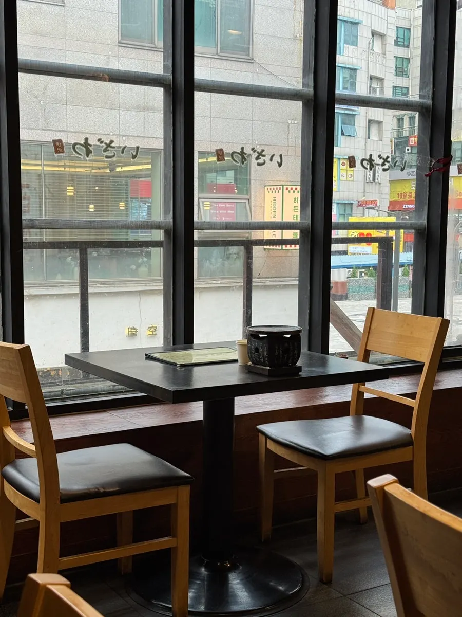 View of tables inside Izawa Sinbu-dong Branch