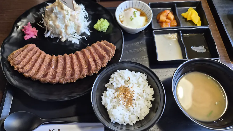 이자와 상암점 규카츠 대표 정식 한 상