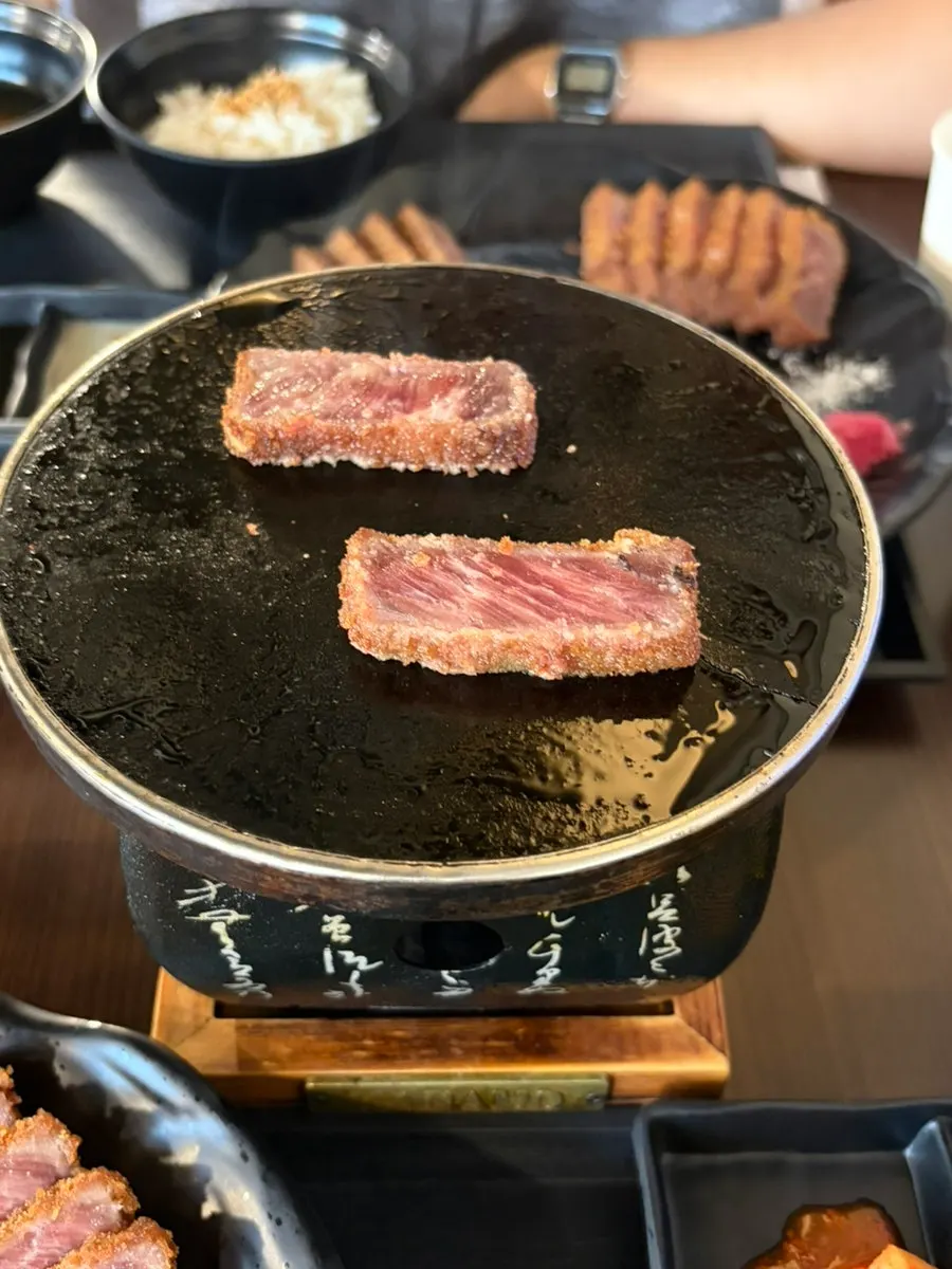 소금, 와사비, 간장소스 등 규카츠 소스