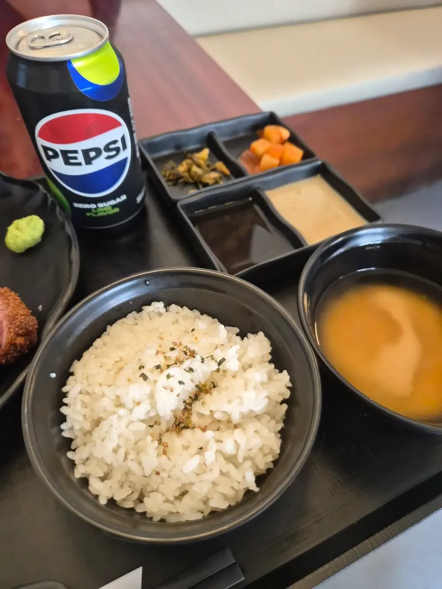 음료가 포함된 이자와 2인 세트