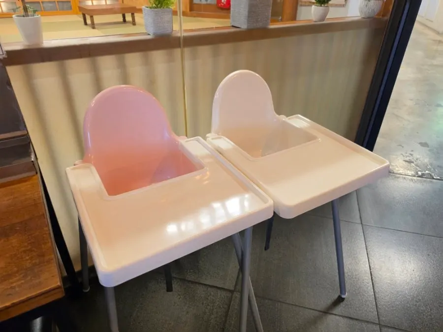 Window bar seat for solo dining at Izawa