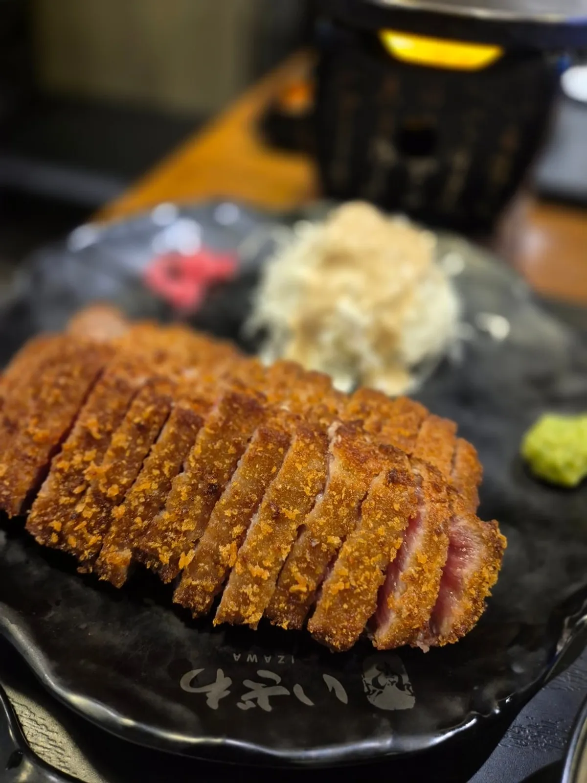 이자와 더블규카츠 클로즈업