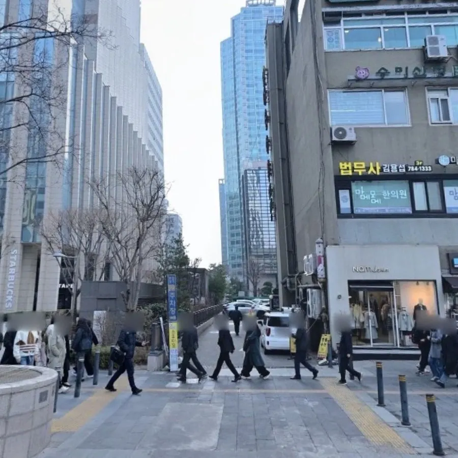 이자와 여의도직영점 건물 주차 안내