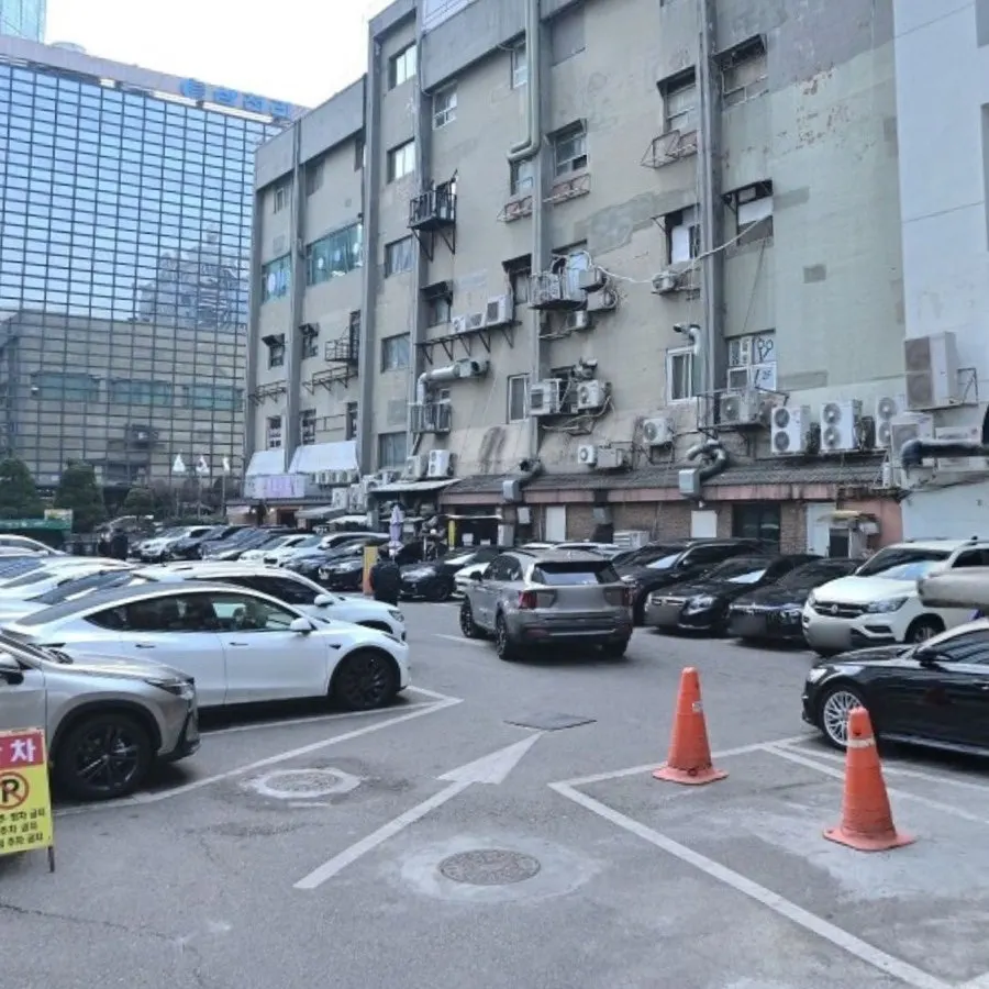 이자와 여의도직영점 주차 정보 안내