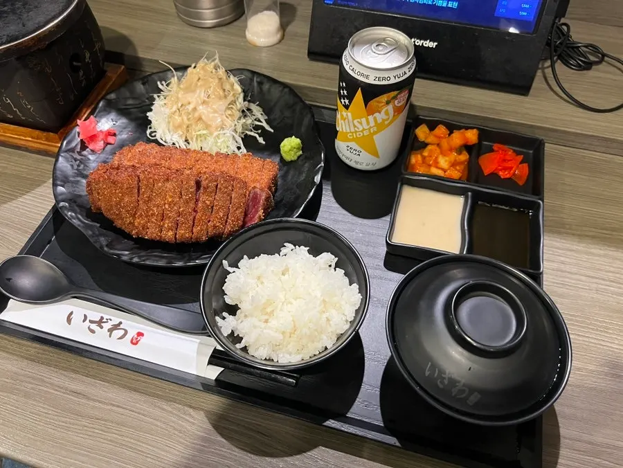 규카츠 더블정식 한 상 차림