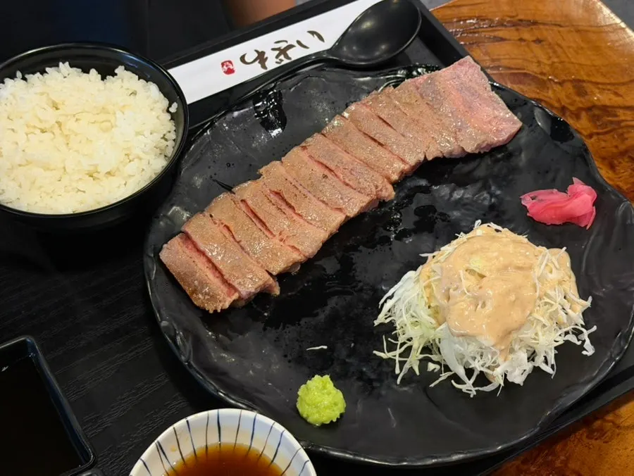 고체연료를 넣어 세팅한 개인 화로