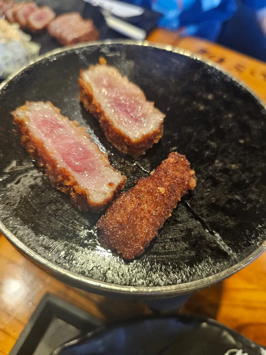 이자와 규카츠 브랜드 소개 안내물