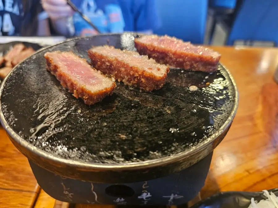 이자와 여의도직영점 매장 내부