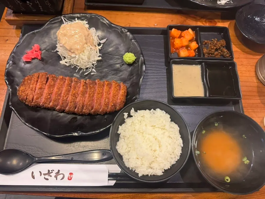 규카츠 정식 한 상 차림