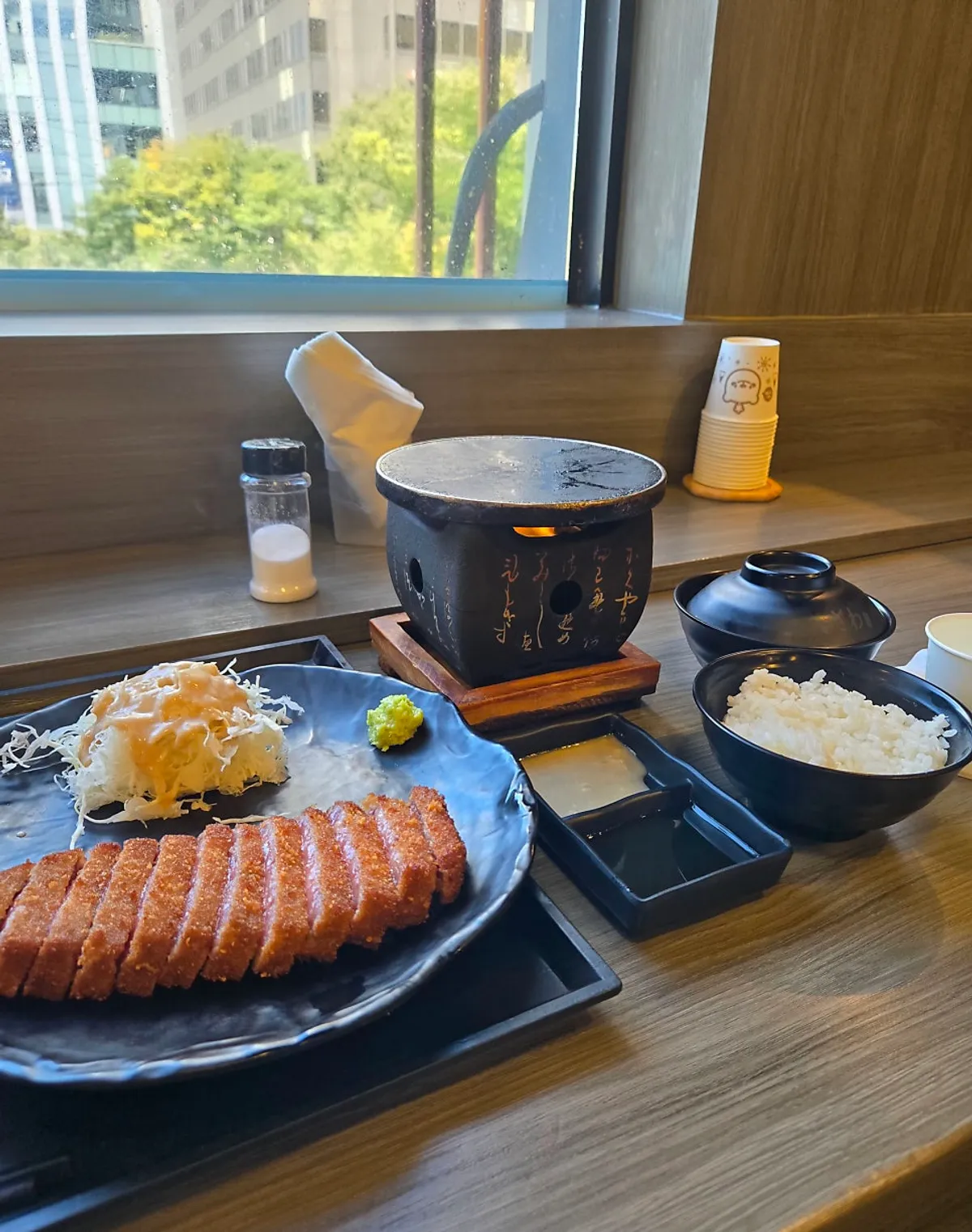 Main photo of Izawa Yeouido Direct Store, a gyukatsu restaurant near Yeouido Station