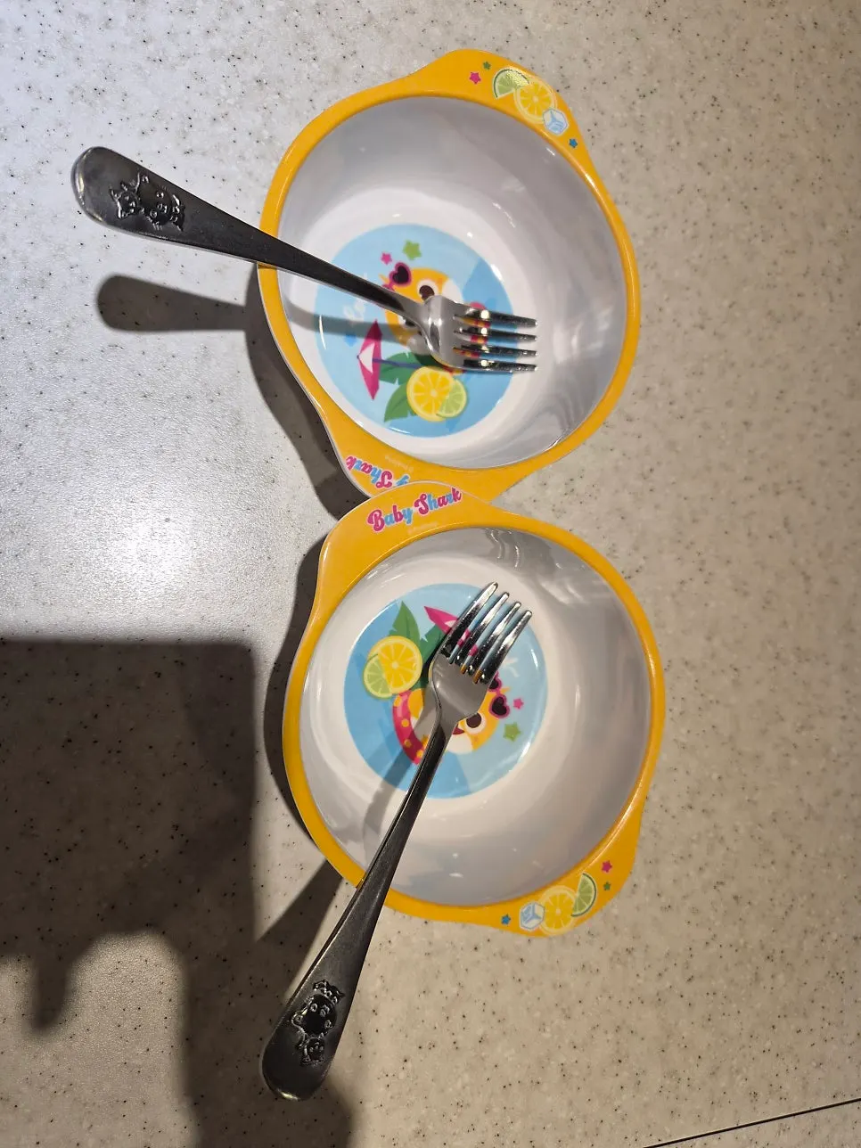 Baby tableware provided by the restaurant