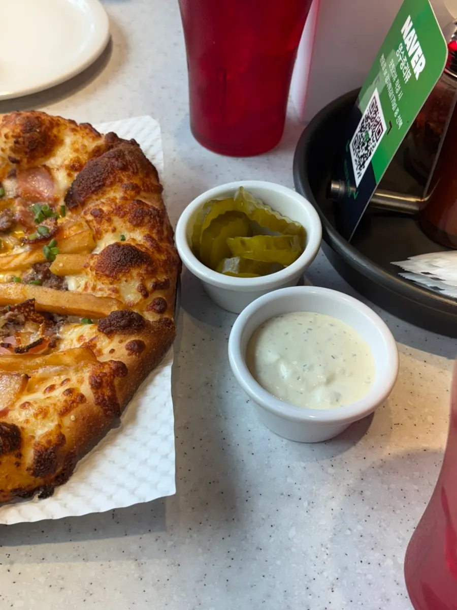 Ranch dipping sauce for pizza