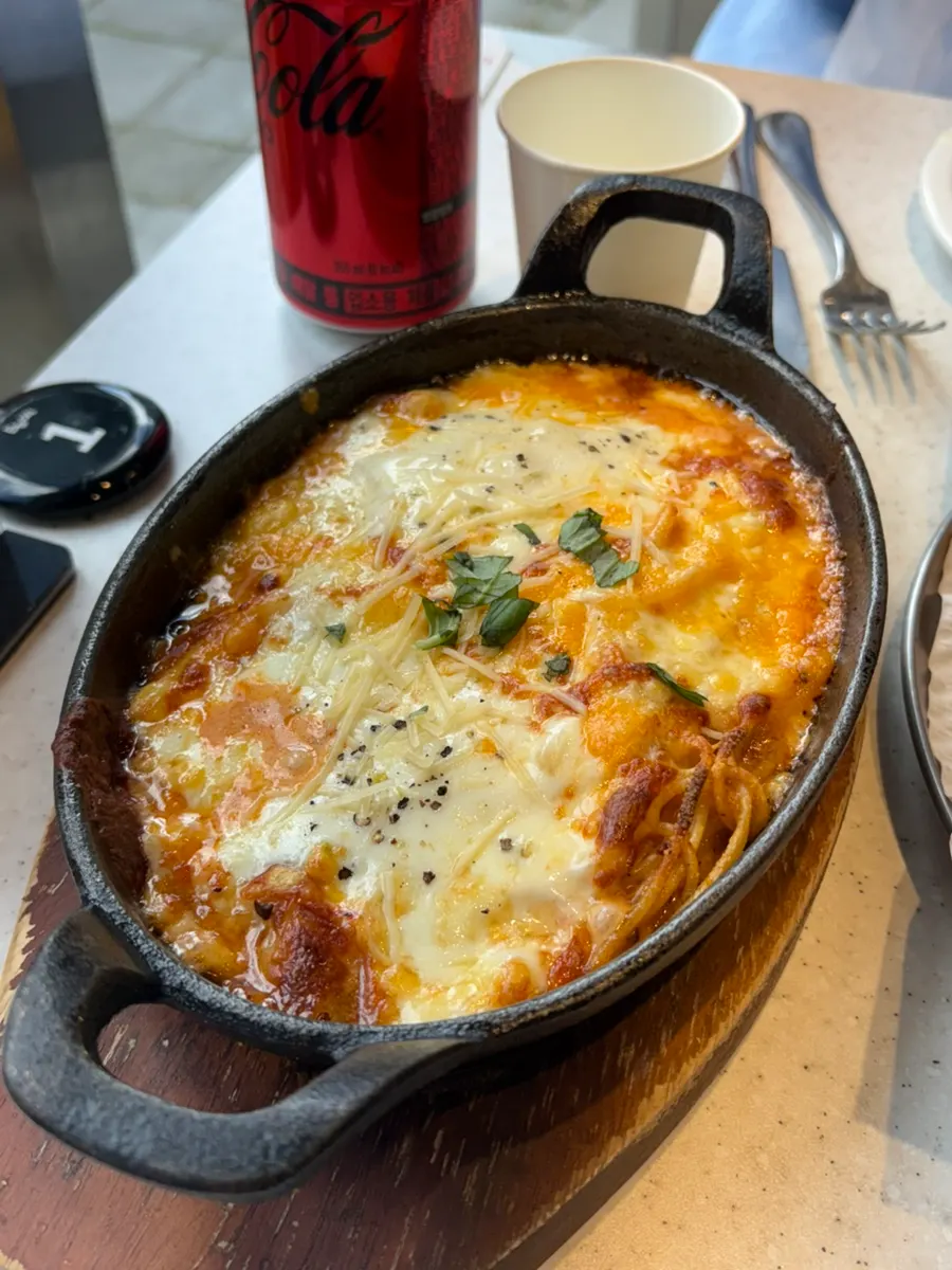 Getto Bolognese pasta at Jackson Pizza Wirye Branch