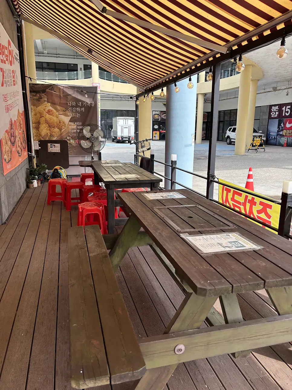 Neatly organized interior of Jadam Chicken