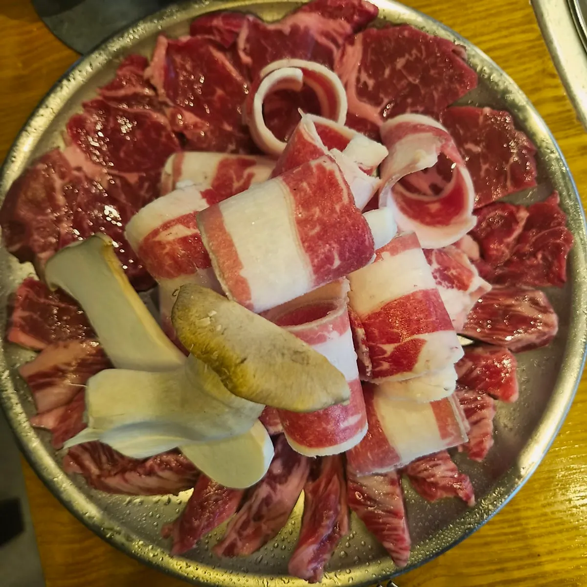 Signature image of Sinchon BBQ restaurant Jjaengbanjip8292 Sinchon