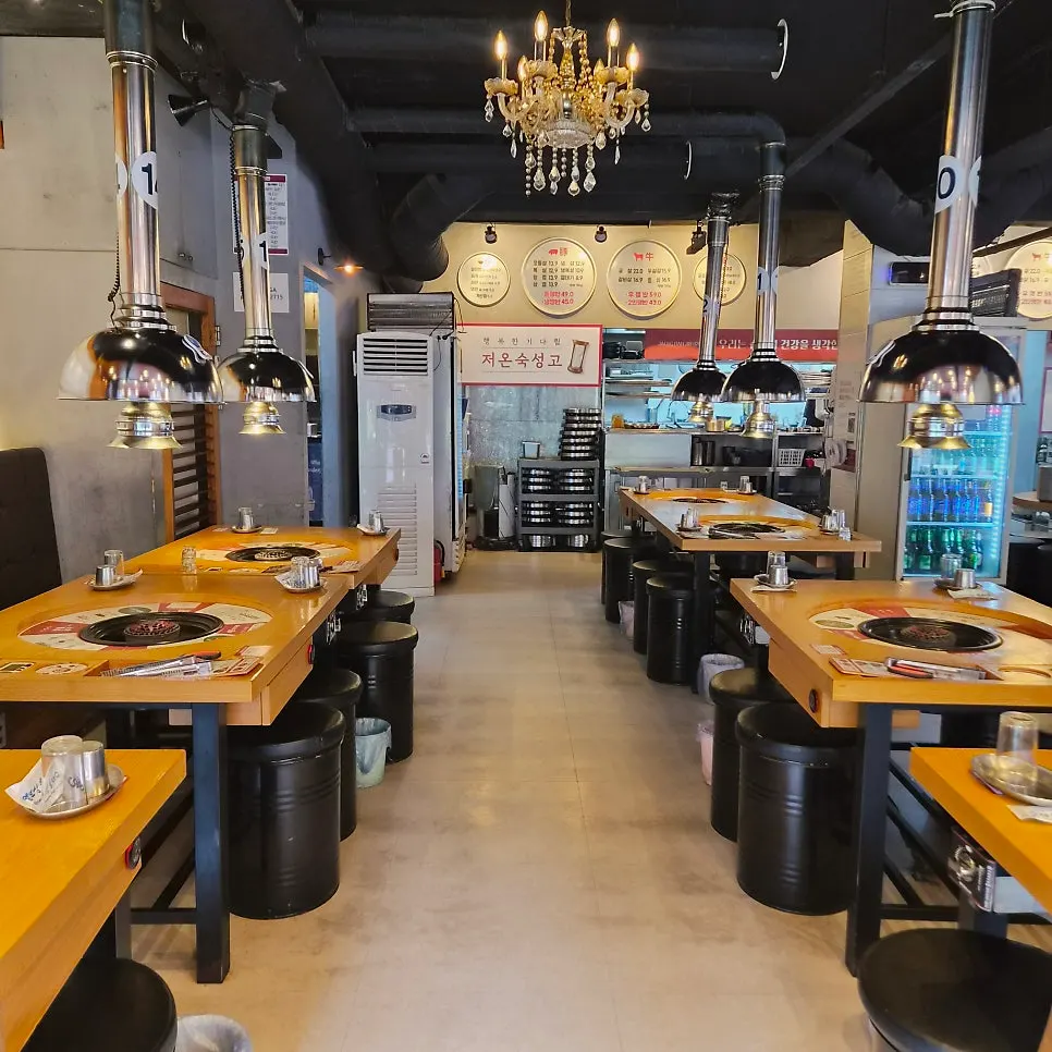 Spacious seating suitable for group dining
