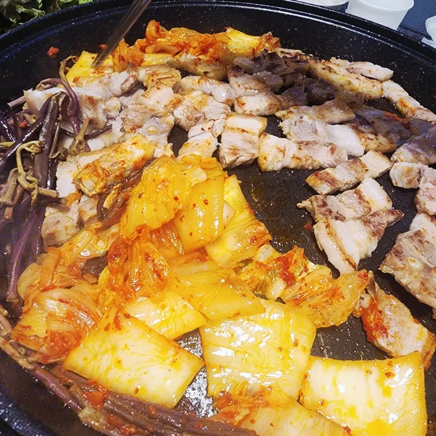 자갈집 평내점 매장 분위기
