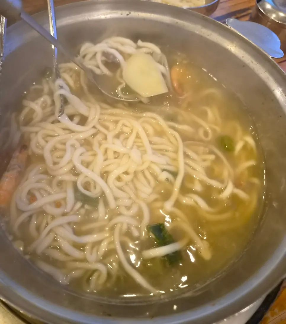 Self-made noodles that pair well with the broth