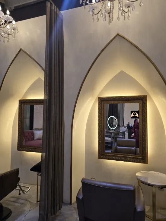 Interior of Alexandre de Paris Jamsil Avenuel