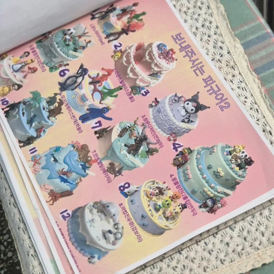 Custom cake design samples from Circus Rabbit