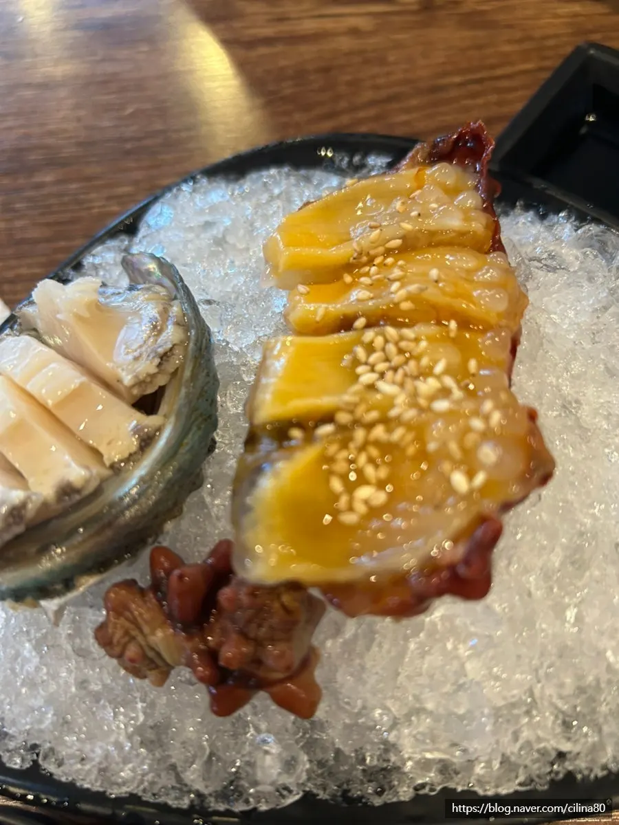 Plate of free sea squirt