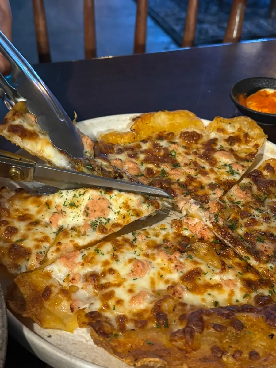Pollock roe cheese potato jeon that looks like pizza