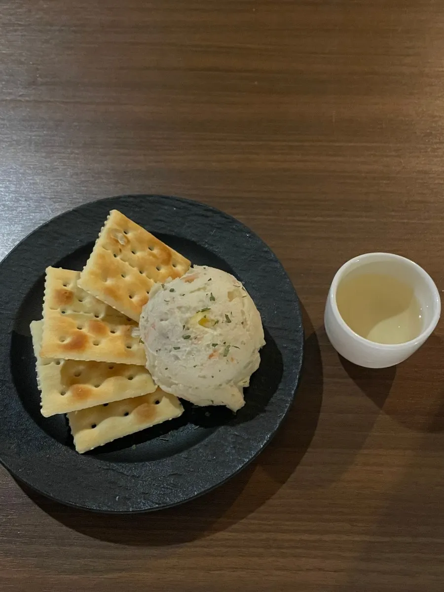 Jojomomo order and welcome drink