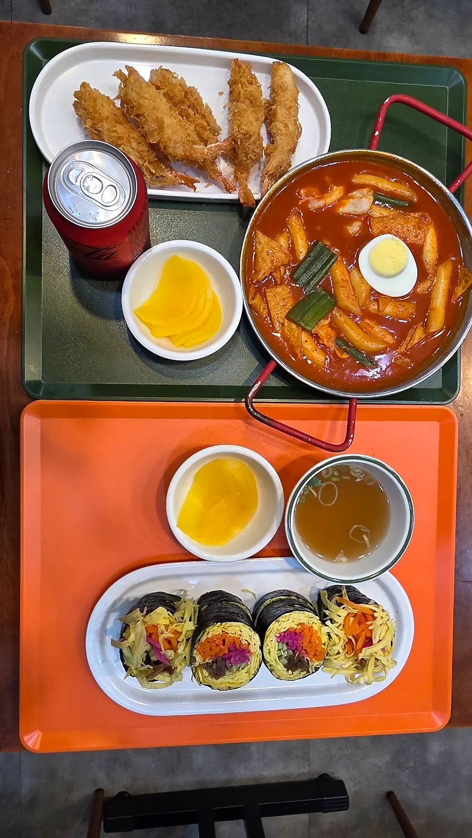 야채키토김밥과 국물떡볶이, 새우튀김 한 상