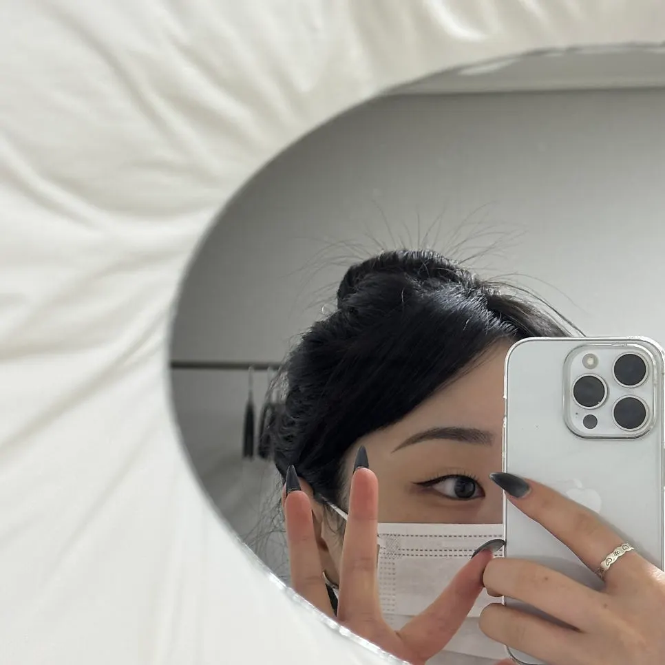 Photo of the semi-permanent aegyo-sal makeup menu