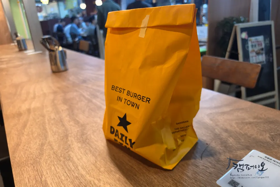 Enjoying lunch at Daily Fix