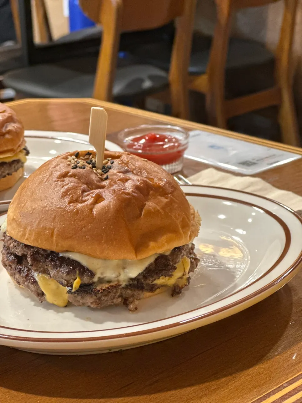 Burger with a 100% Korean beef patty