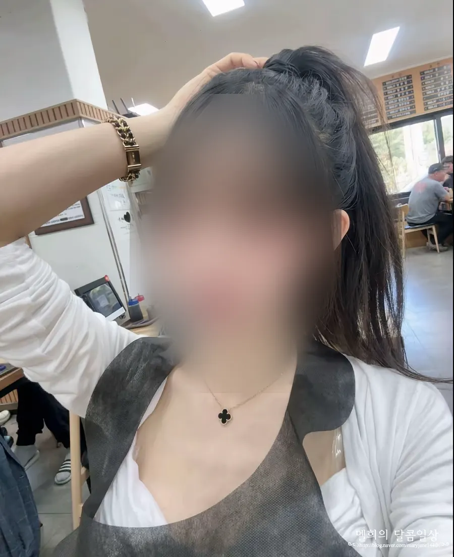 속눈썹 연장 후 외출 중 찍은 셀카